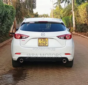 Mazda Axela 2016 White