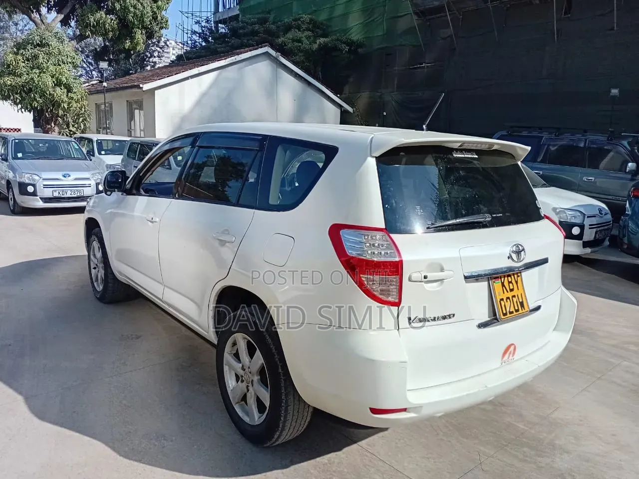 Toyota Vanguard 2008 White