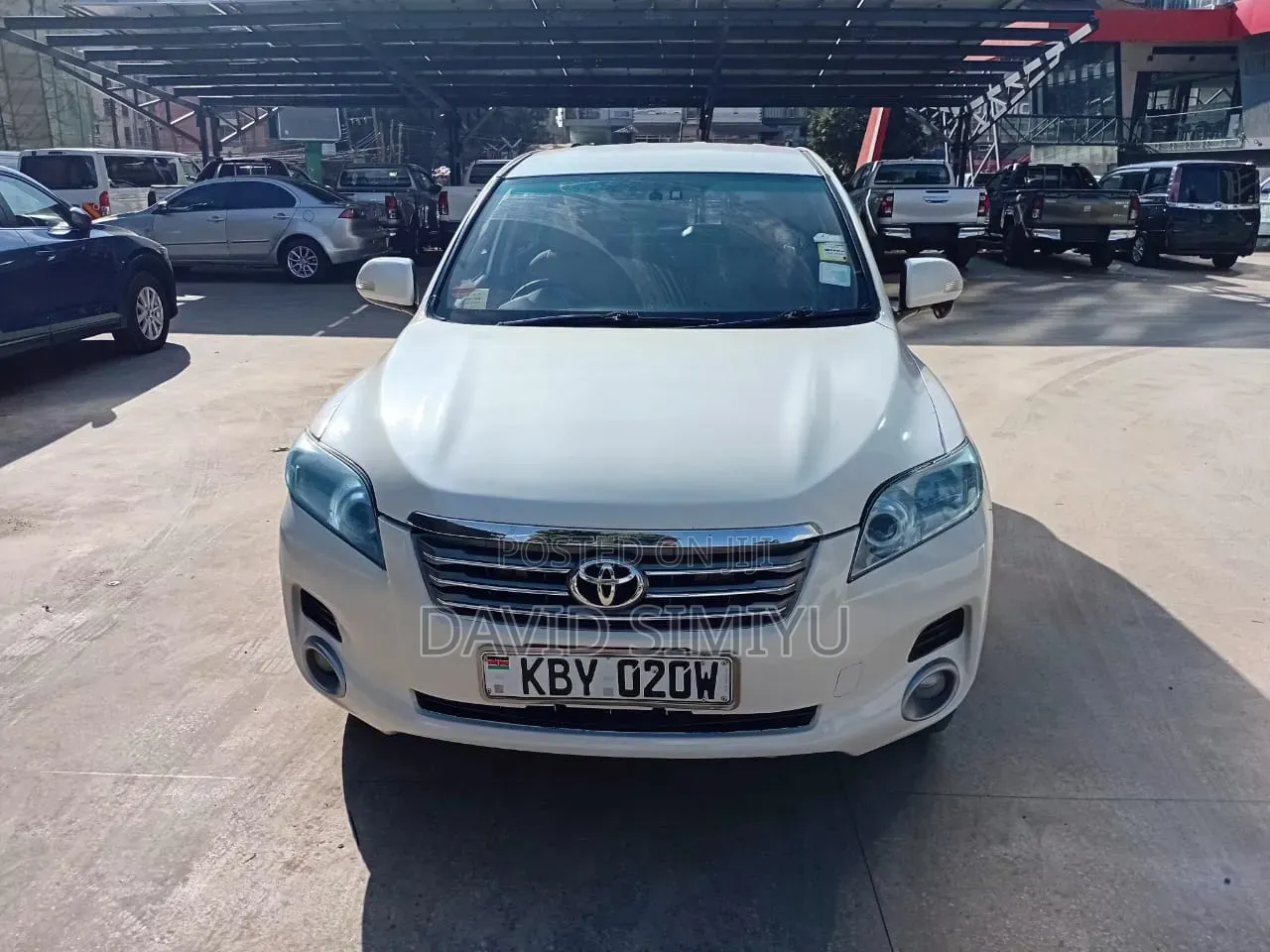 Toyota Vanguard 2008 White