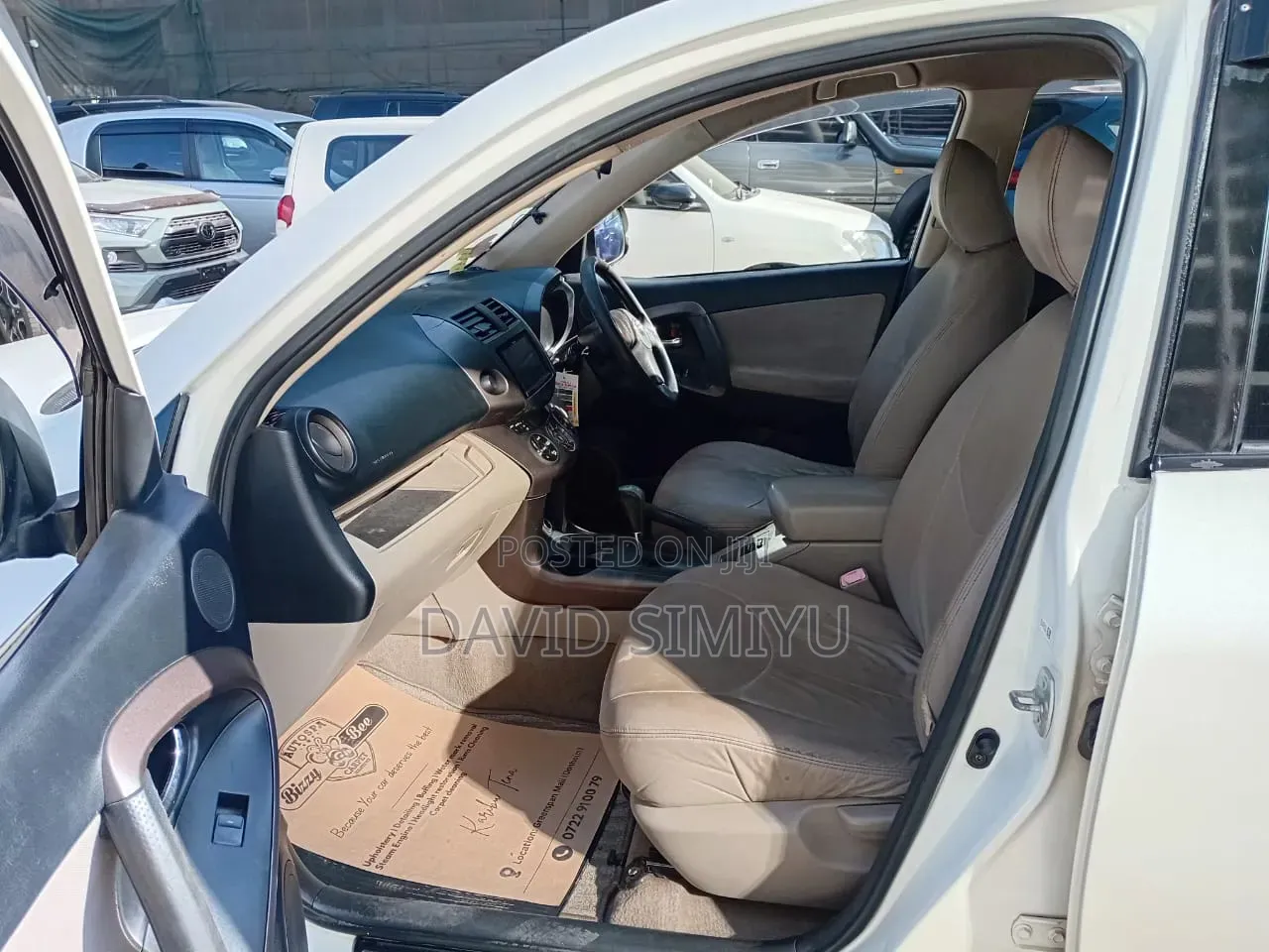 Toyota Vanguard 2008 White