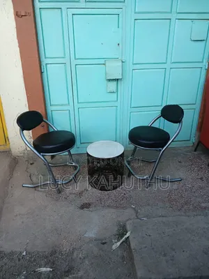 Low Quiver Chairs With Laser Cut Table