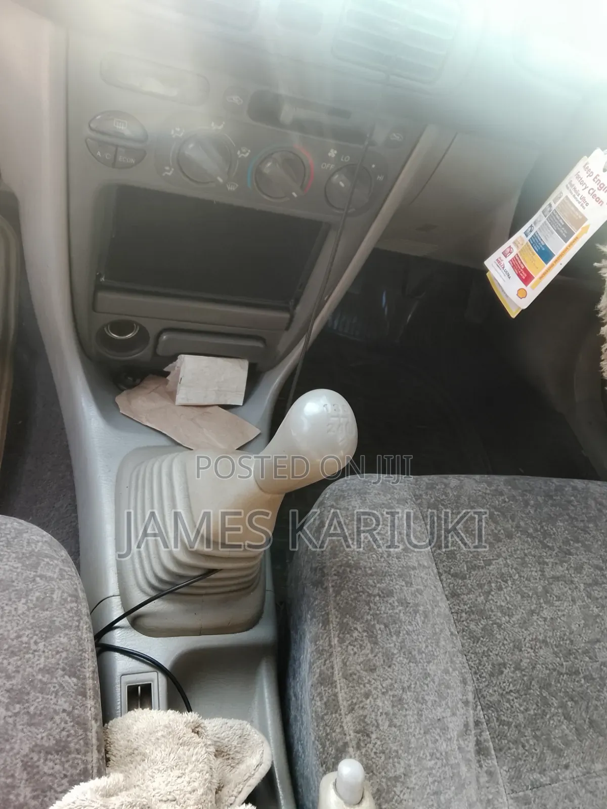 Toyota Corolla 1998 White