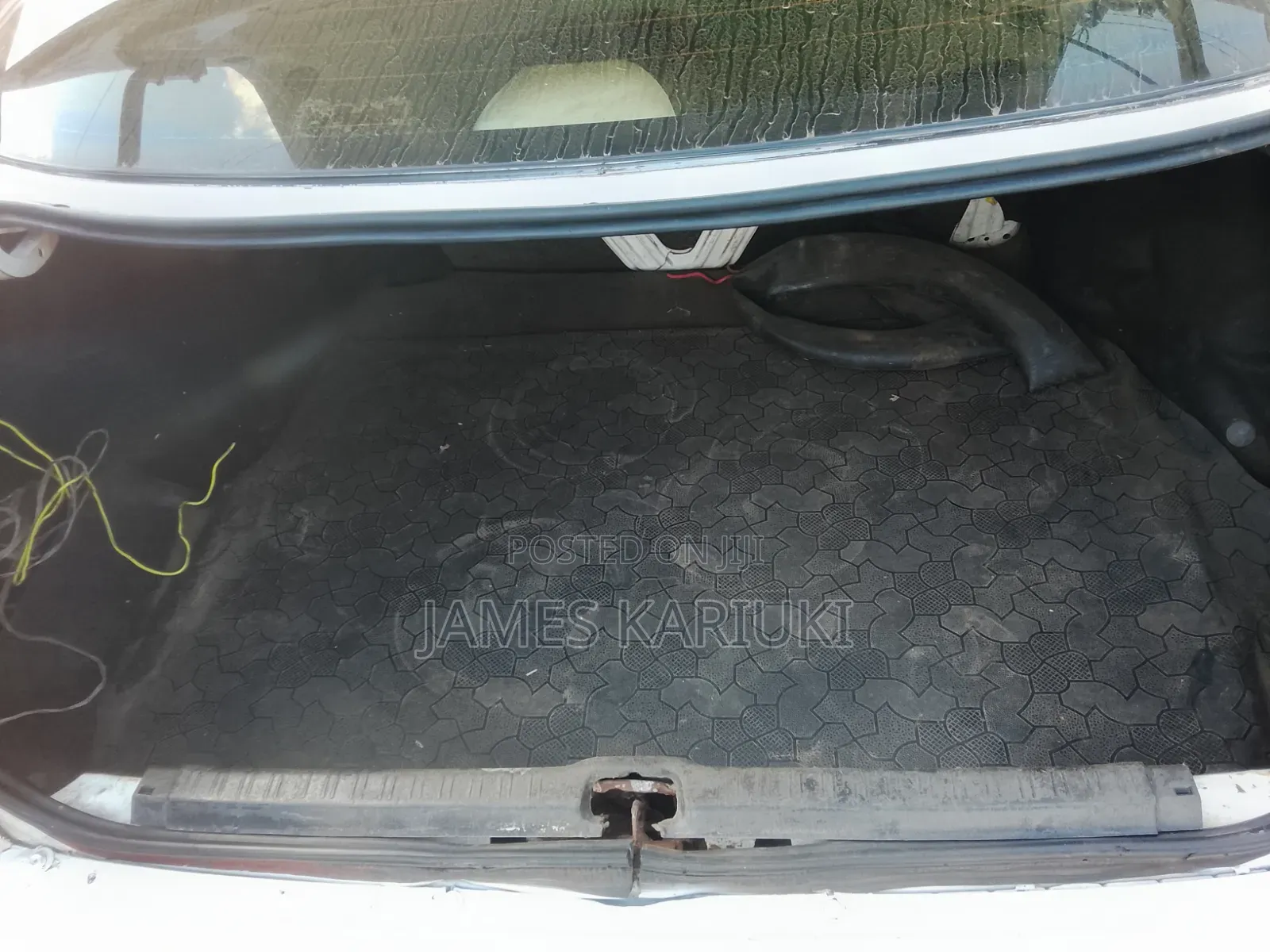 Toyota Corolla 1998 White