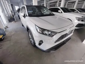 Toyota RAV4 2020 White