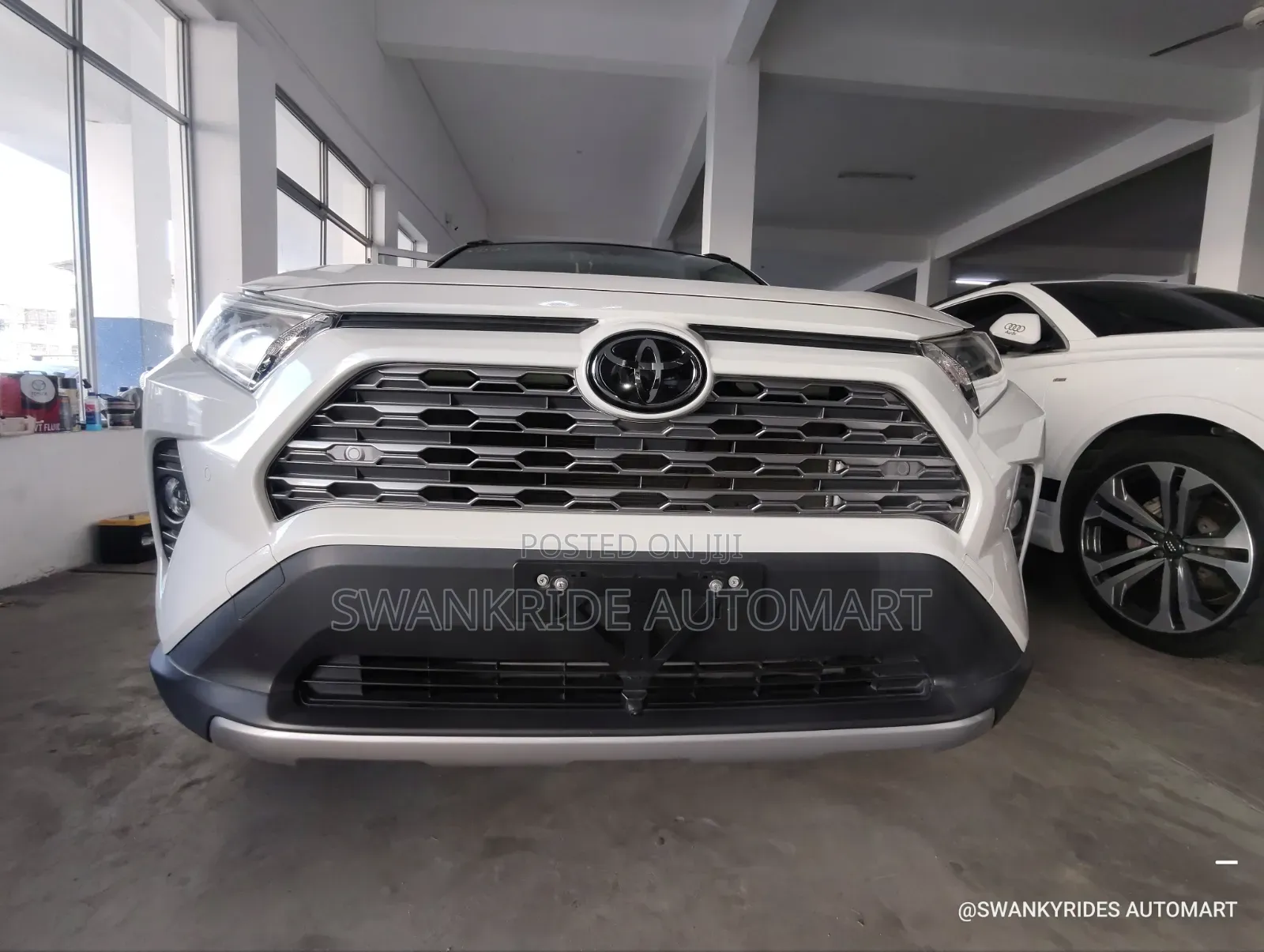 Toyota RAV4 2020 White