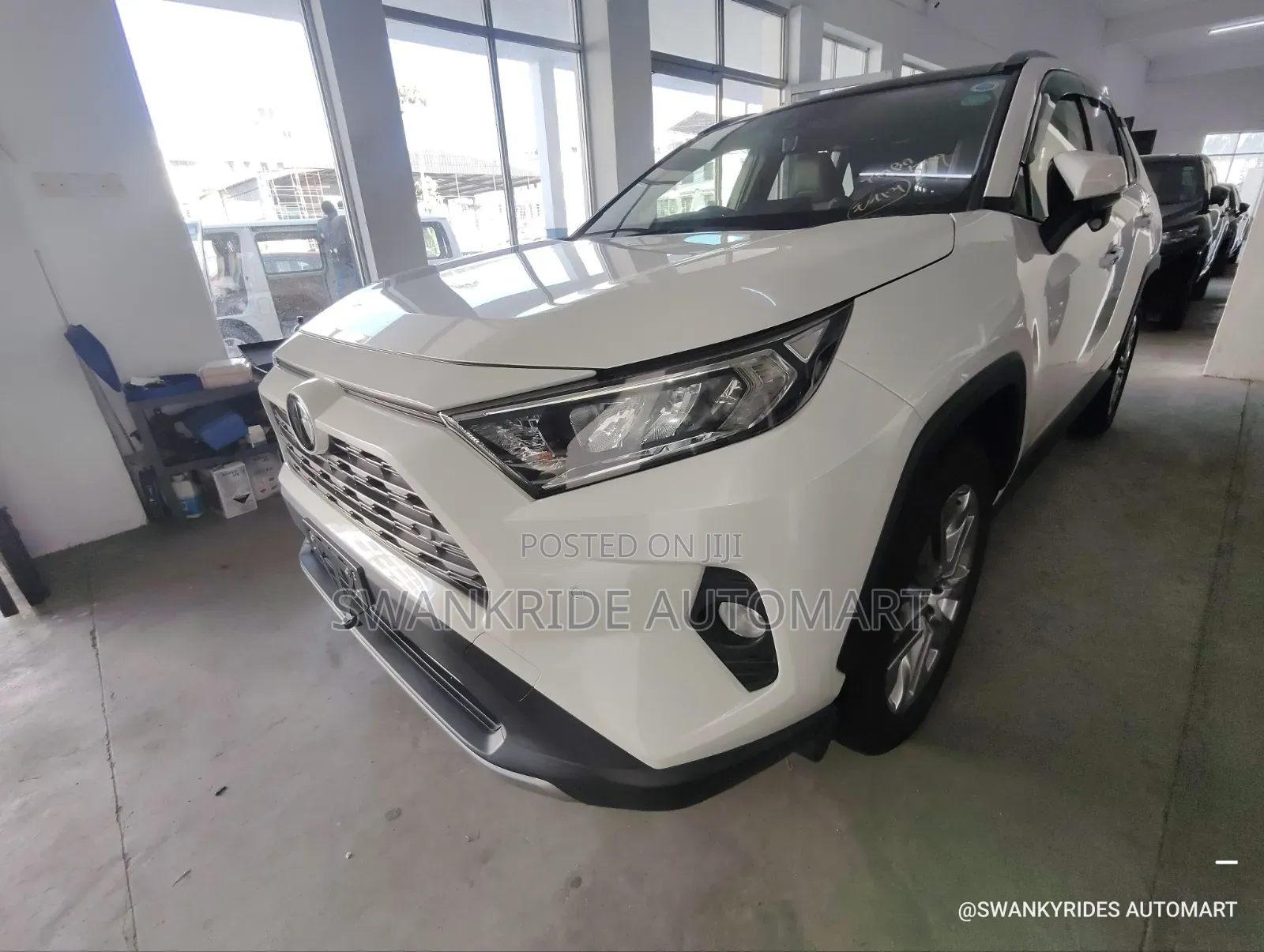 Toyota RAV4 2020 White