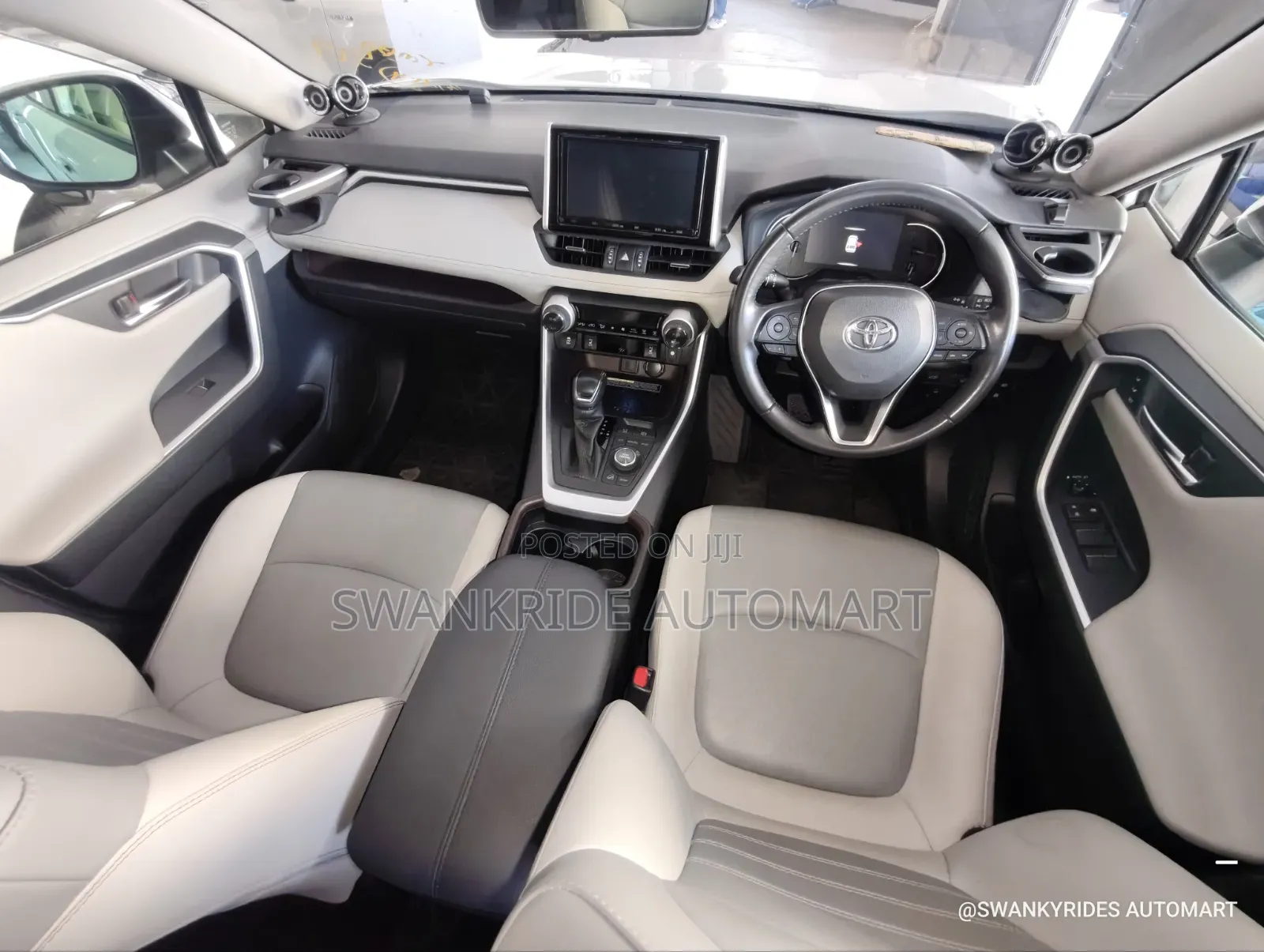 Toyota RAV4 2020 White