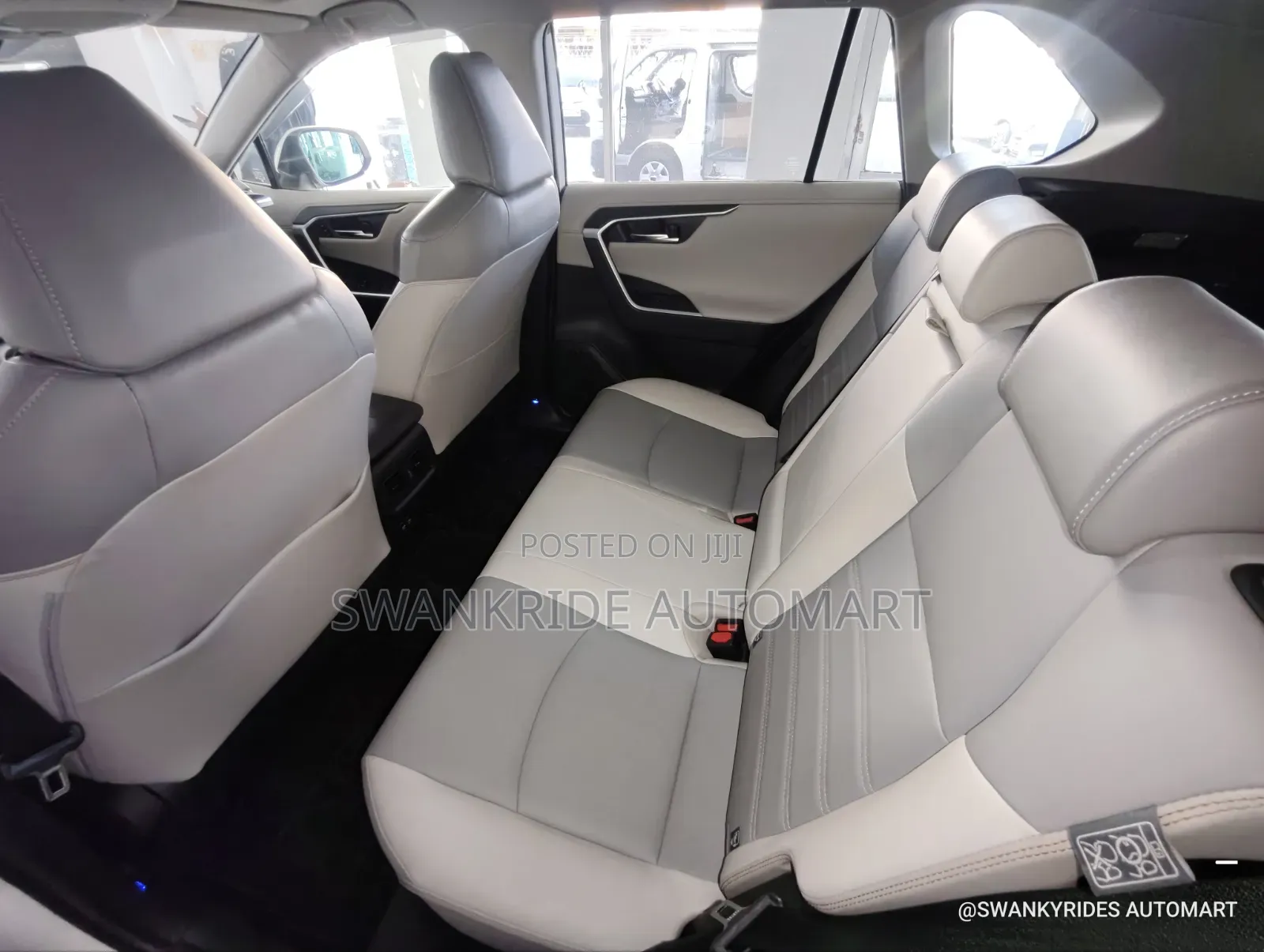 Toyota RAV4 2020 White