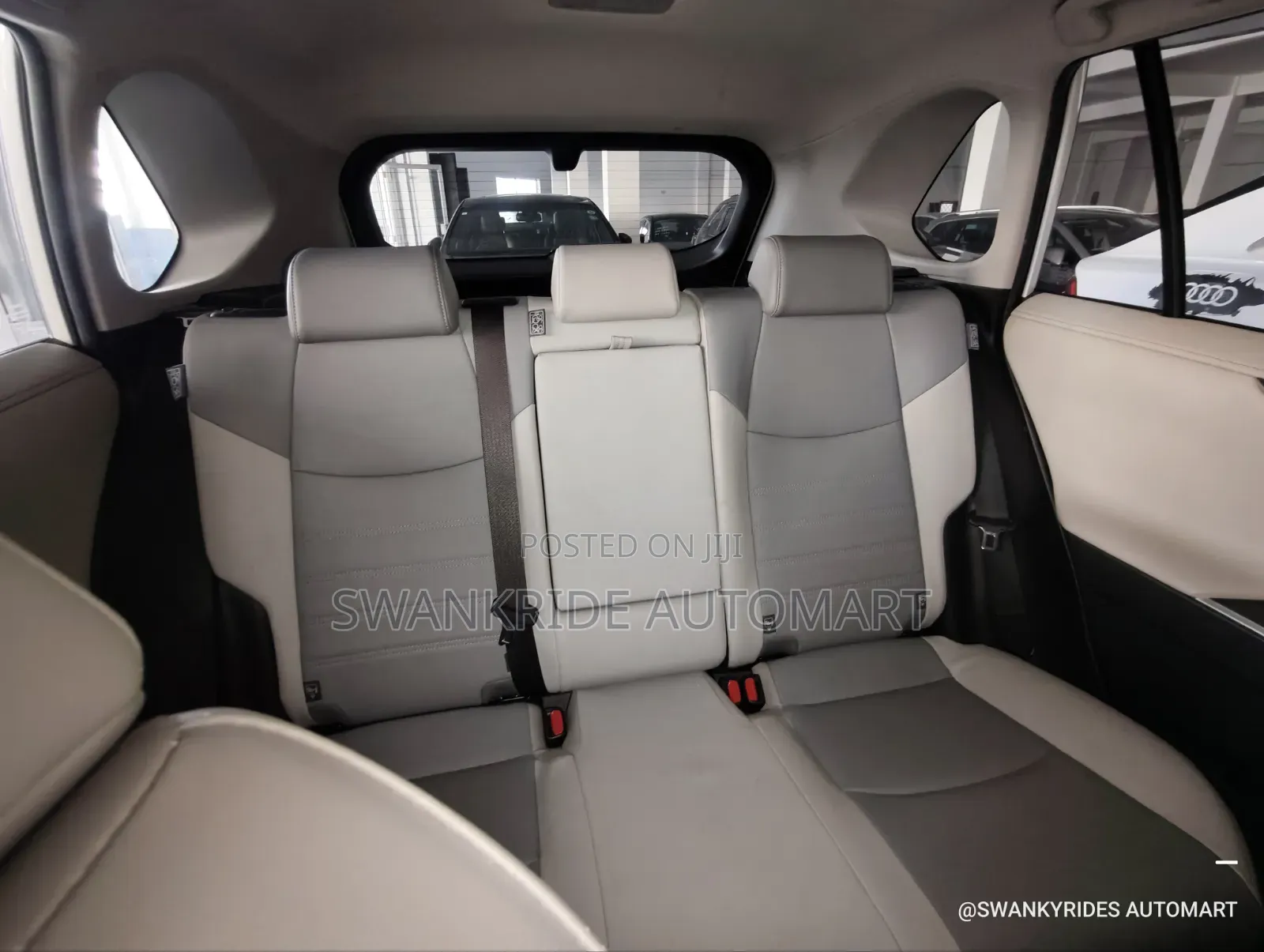 Toyota RAV4 2020 White