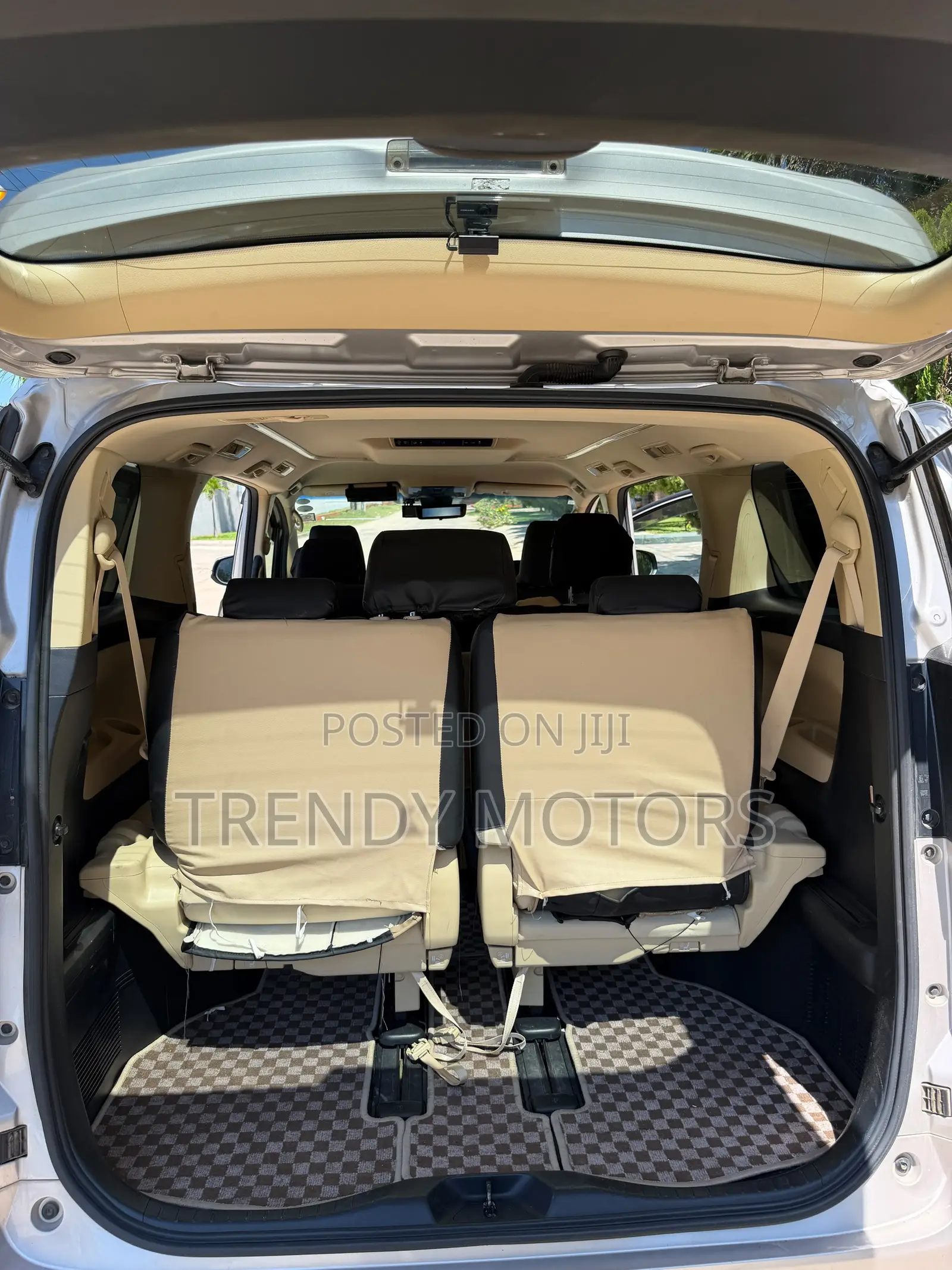 Toyota Alphard 2018 Beige