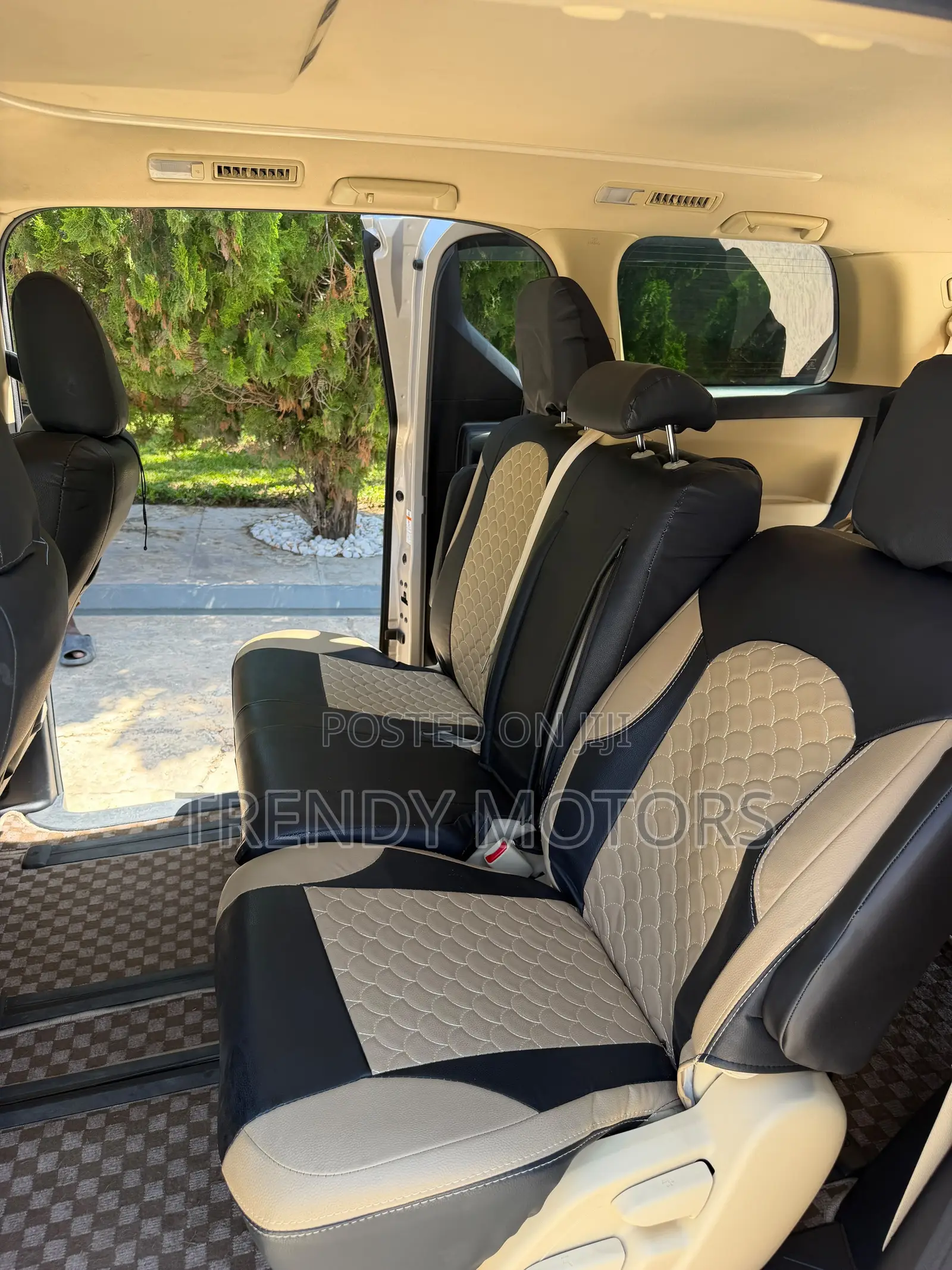Toyota Alphard 2018 Beige