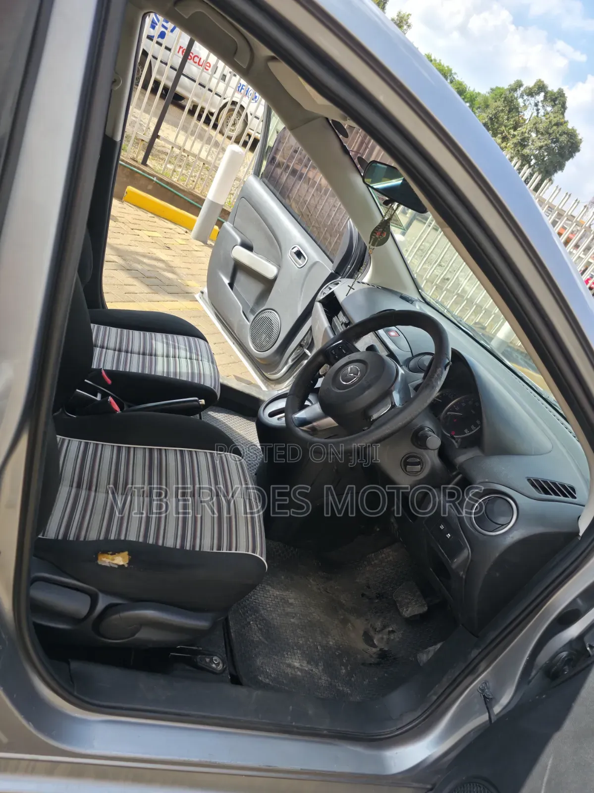 Mazda Demio 2013 Gray
