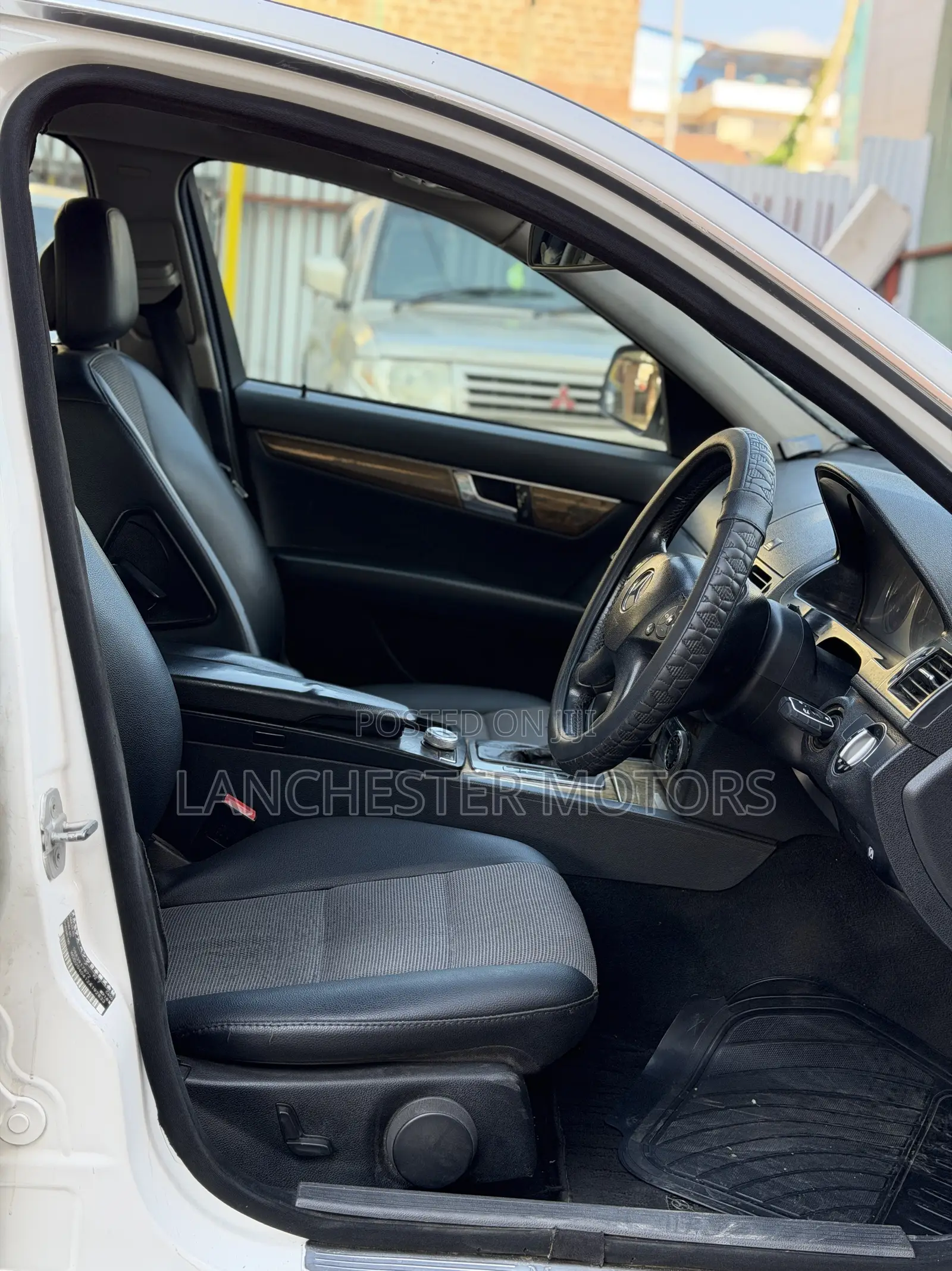 Mercedes-Benz C200 2008 White