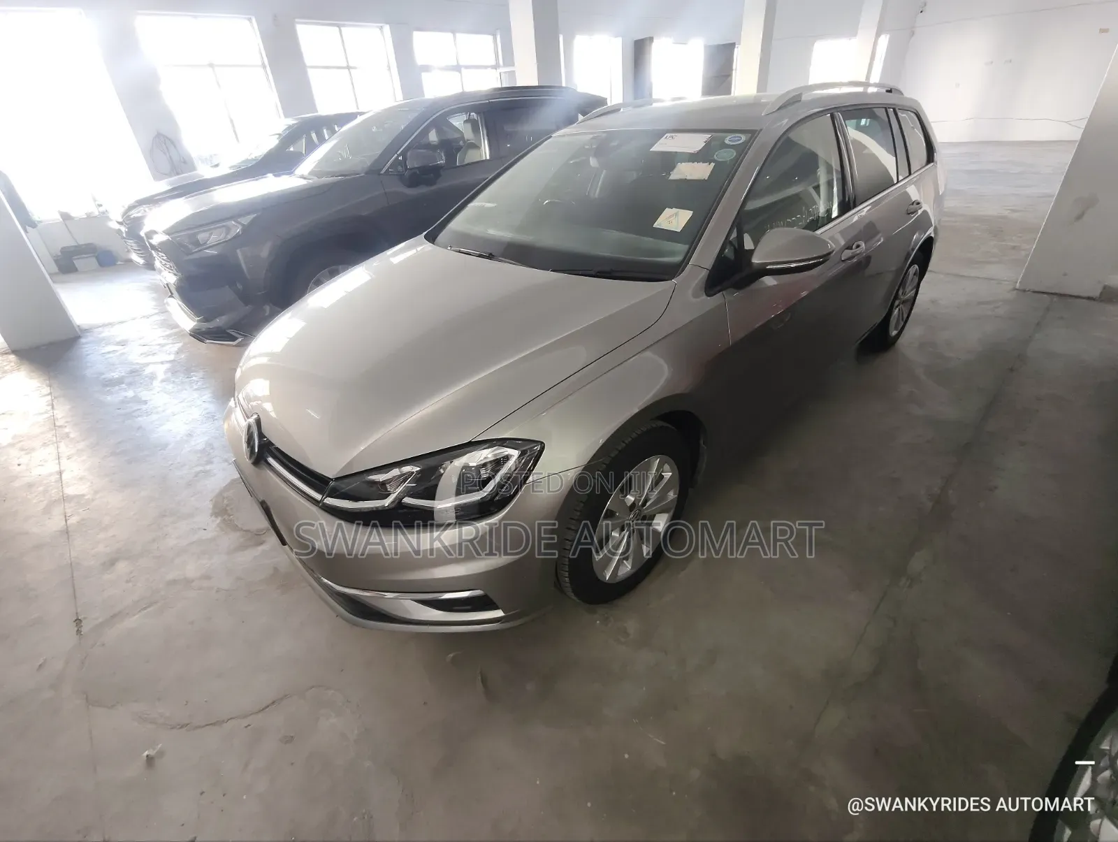 Volkswagen Golf Variant 2019 Silver