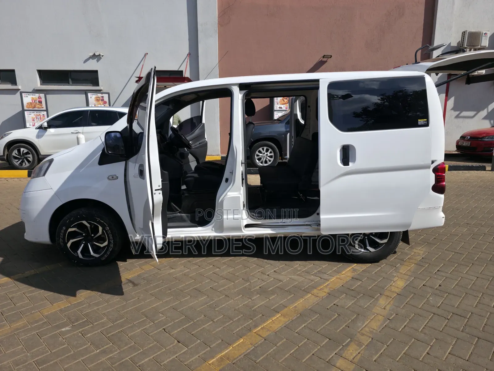 Nissan NV200 2015 White