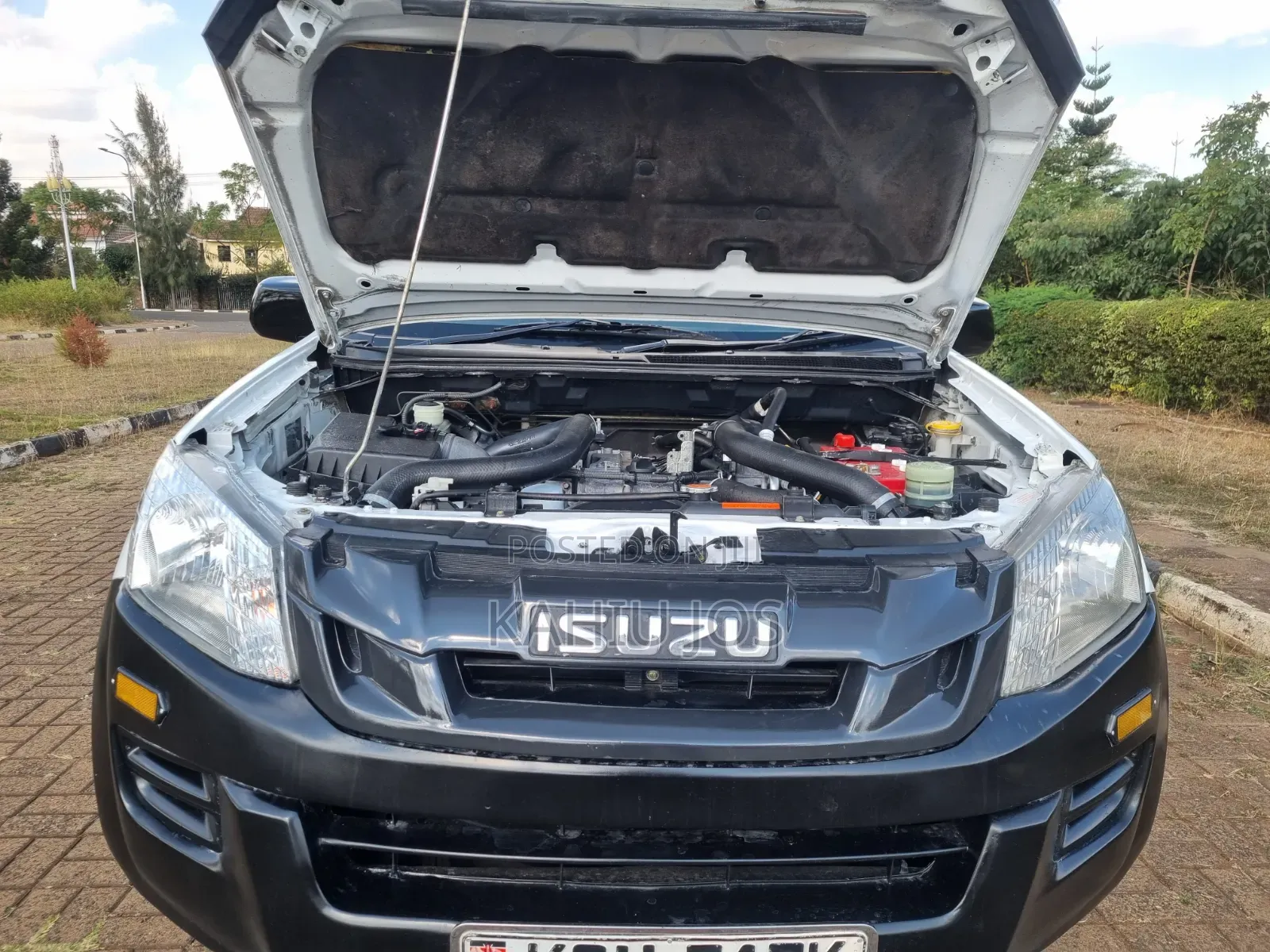 Isuzu D-MAX 2016 Off white