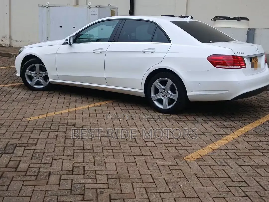 Mercedes-Benz E250 SV Premium 2014 White