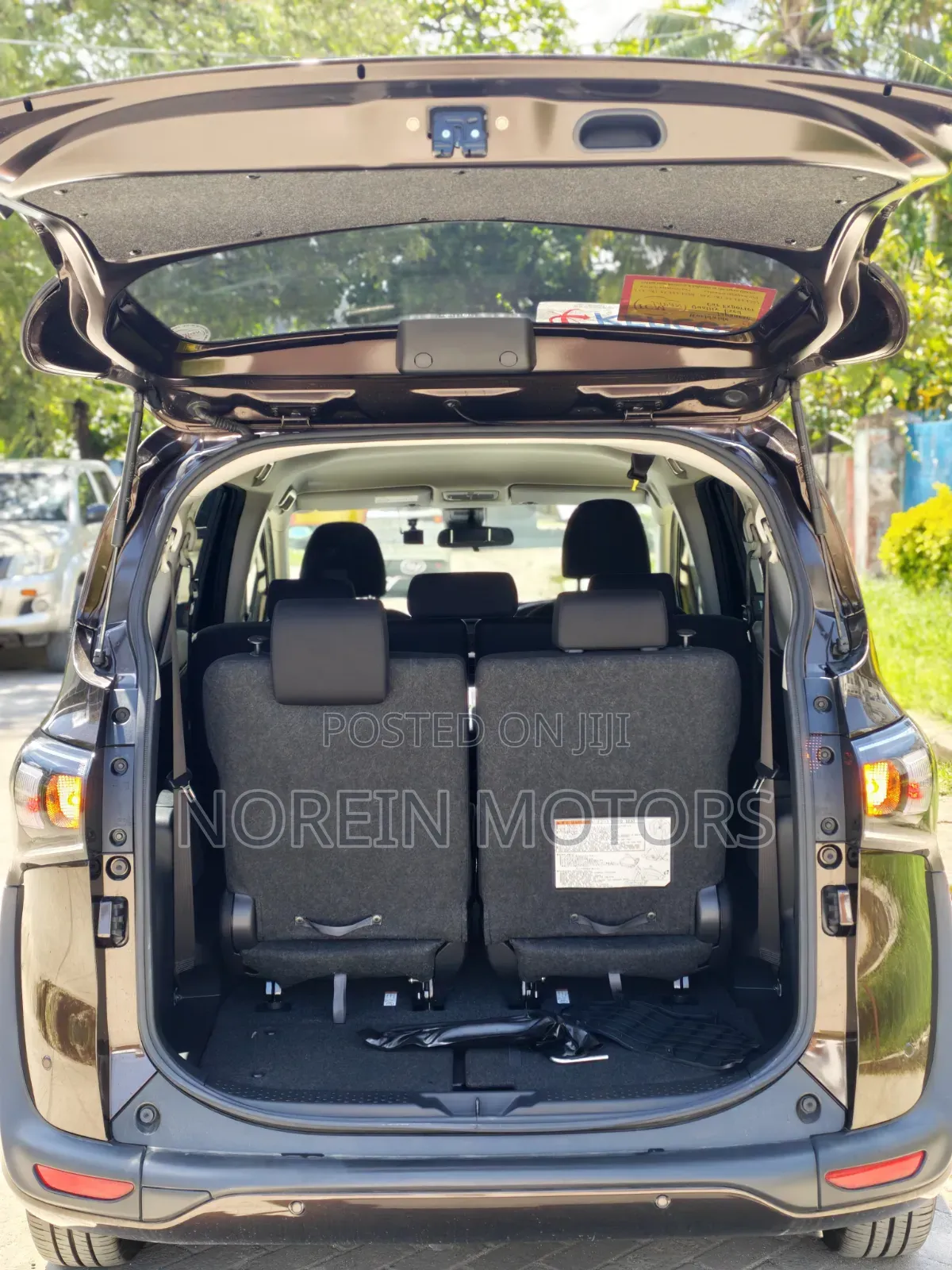 Toyota Sienta 2019 Brown