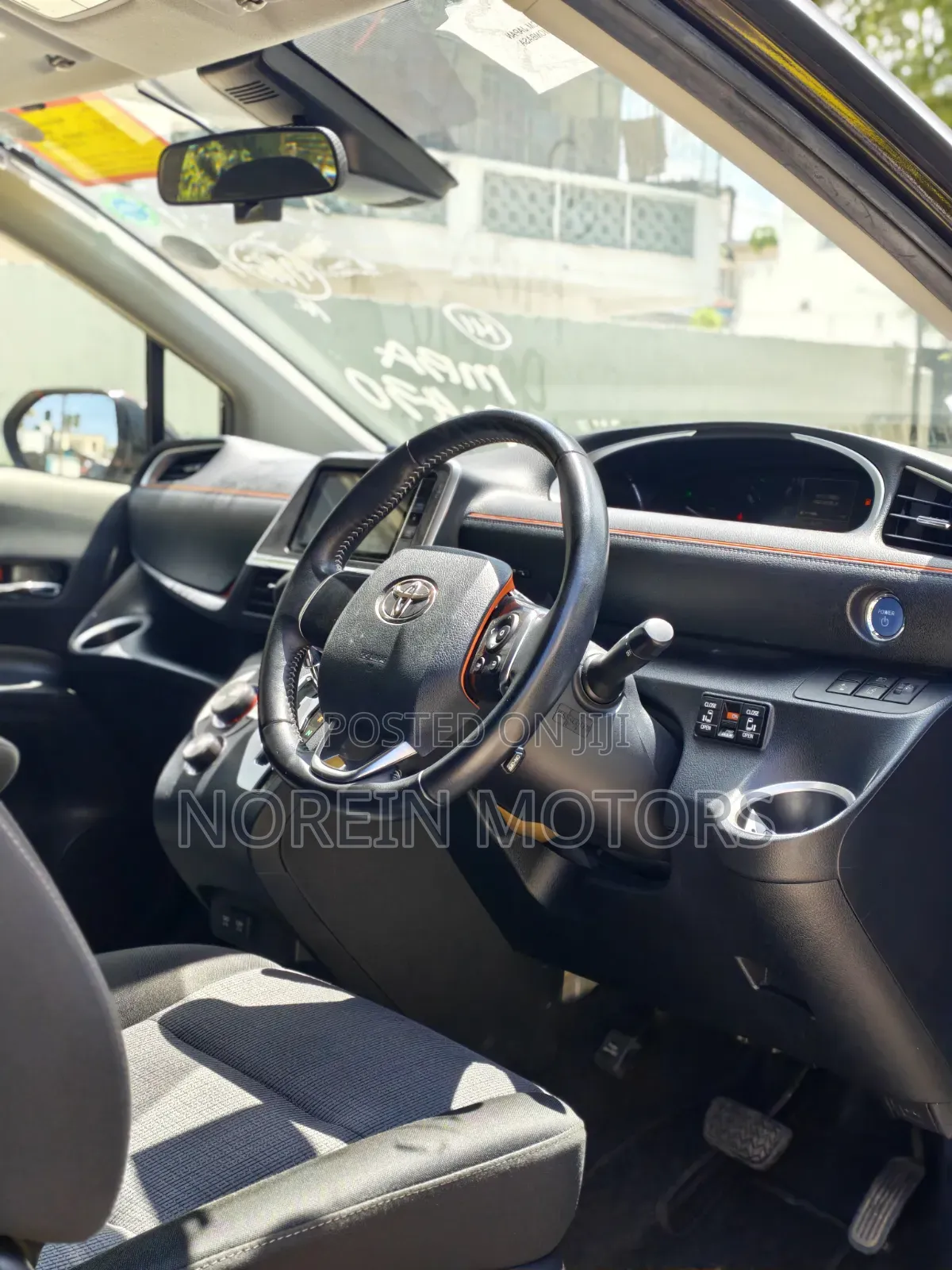 Toyota Sienta 2019 Brown