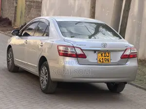 Toyota Premio 2015 Silver