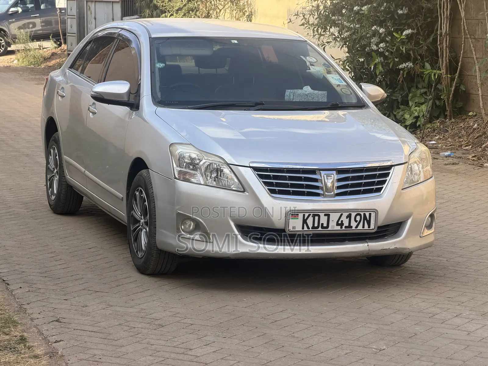 Toyota Premio 2015 Silver