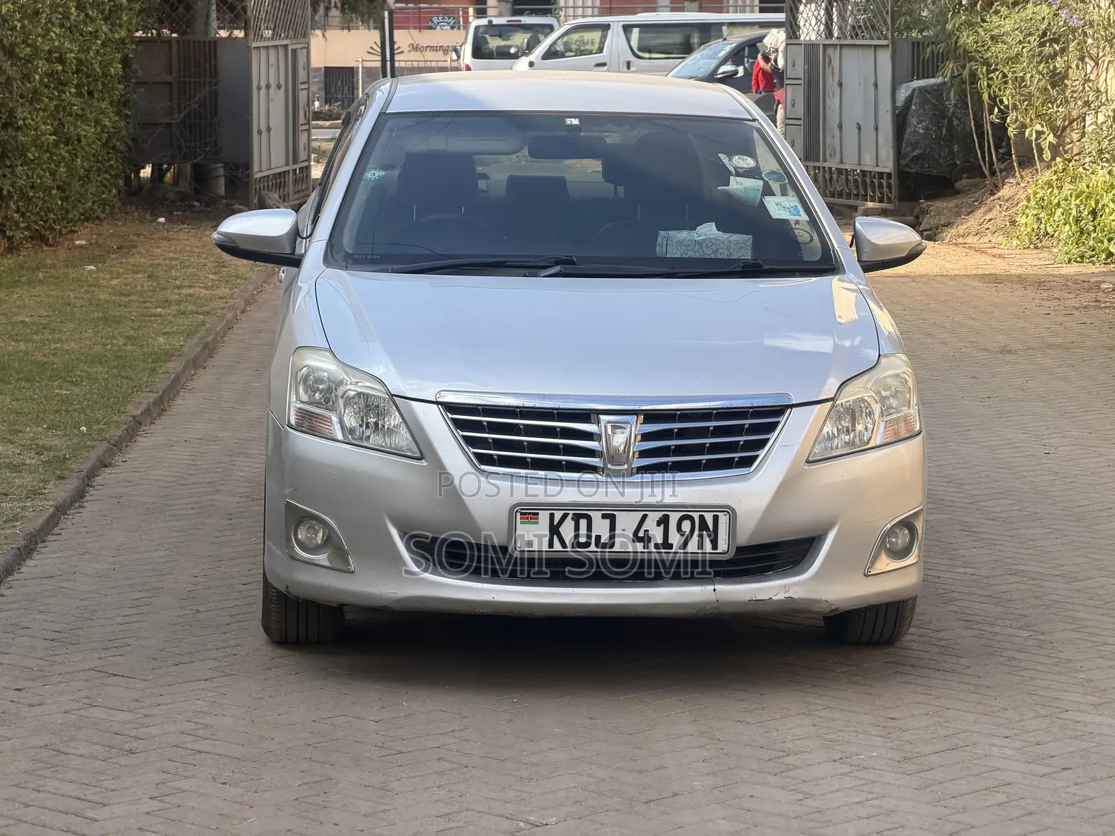 Toyota Premio 2015 Silver