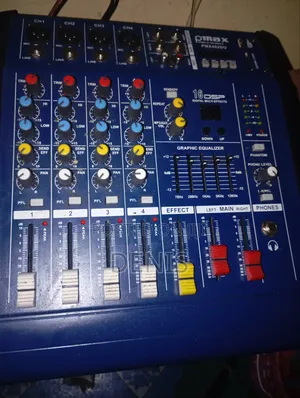 4 Channel Powered Amplifier