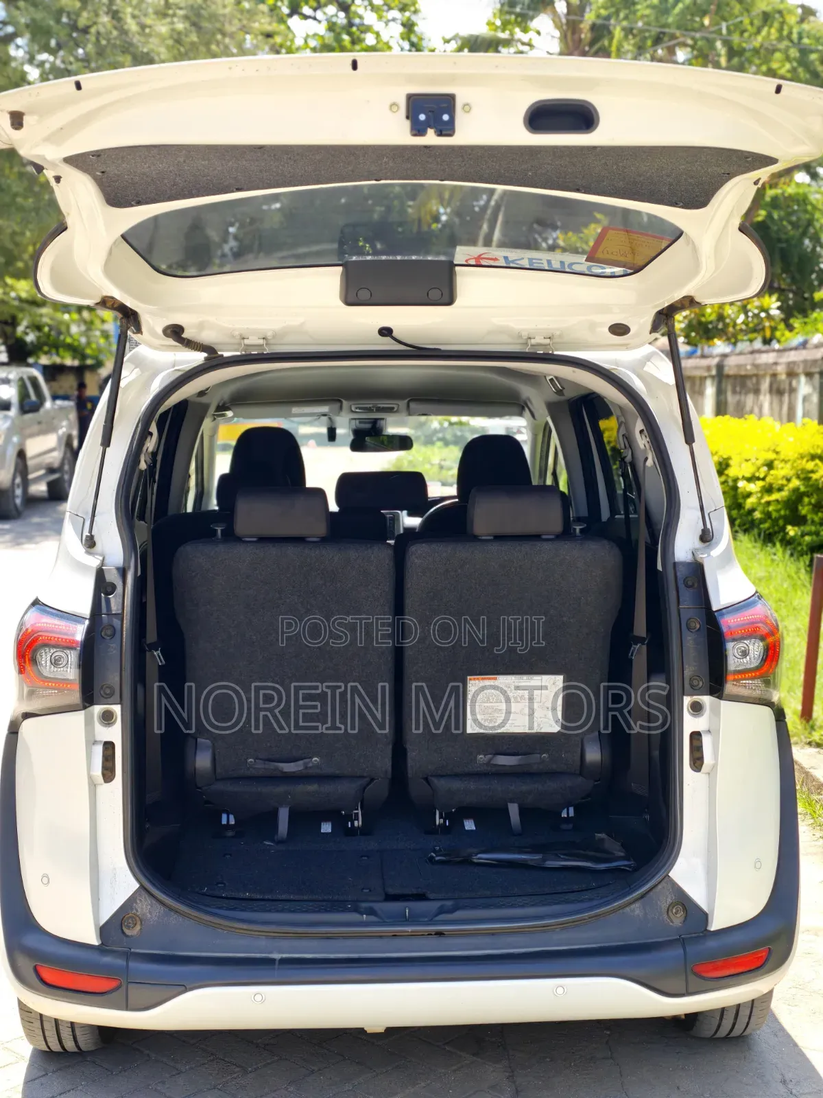 Toyota Sienta 2019 Pearl