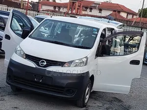 Nissan NV200 2019 White