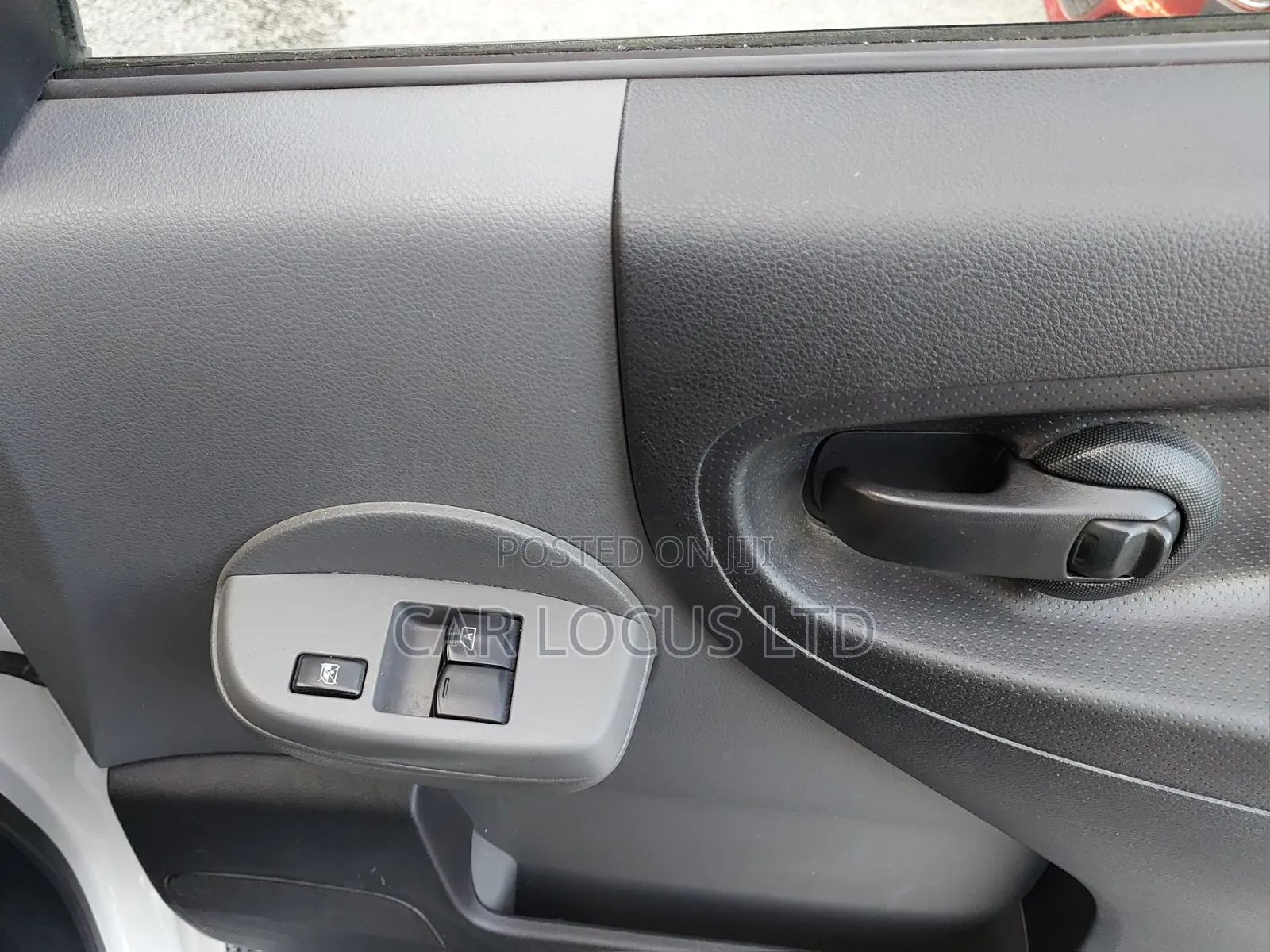 Nissan NV200 2019 White