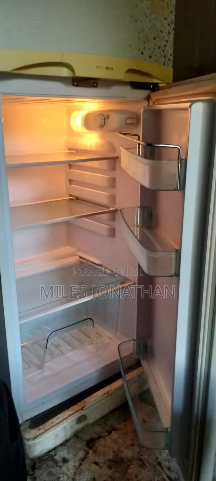 Ramtons Rf/171 Fridge - 128l / Double Door