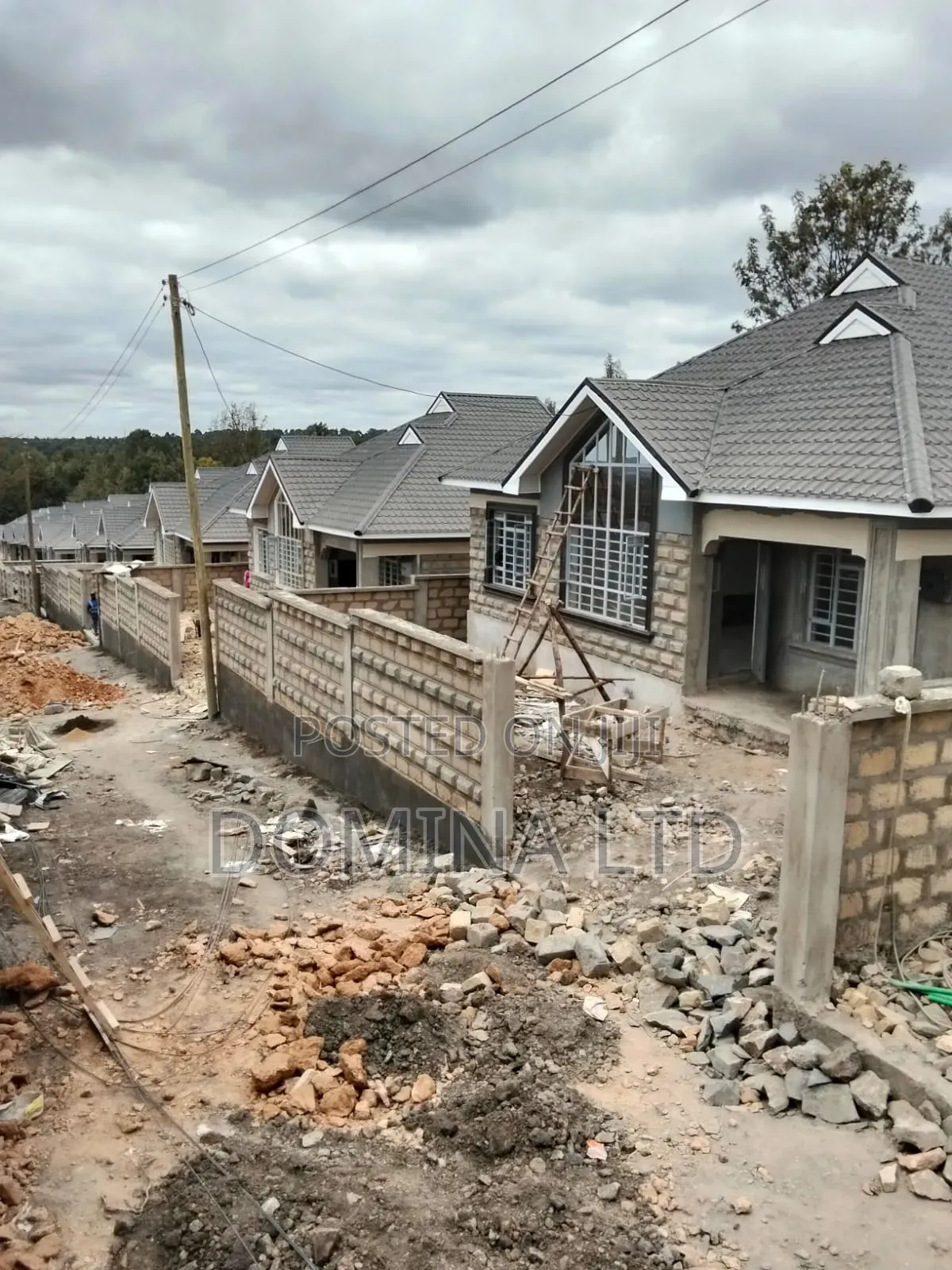 3bdrm Bungalow in Mericho, Matasia for sale