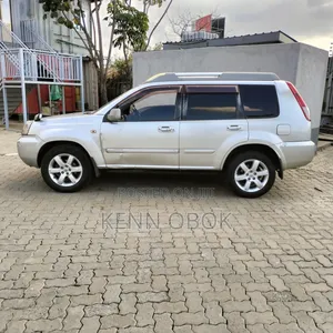 Nissan X-Trail 2.0 2006 Silver