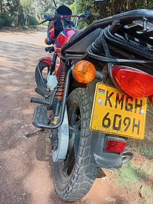 Bajaj Boxer 150 UG 2024 Red