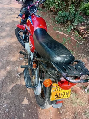 Bajaj Boxer 150 UG 2024 Red