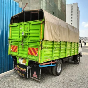 Mitsubishi Canter HD 4D32 2005 White