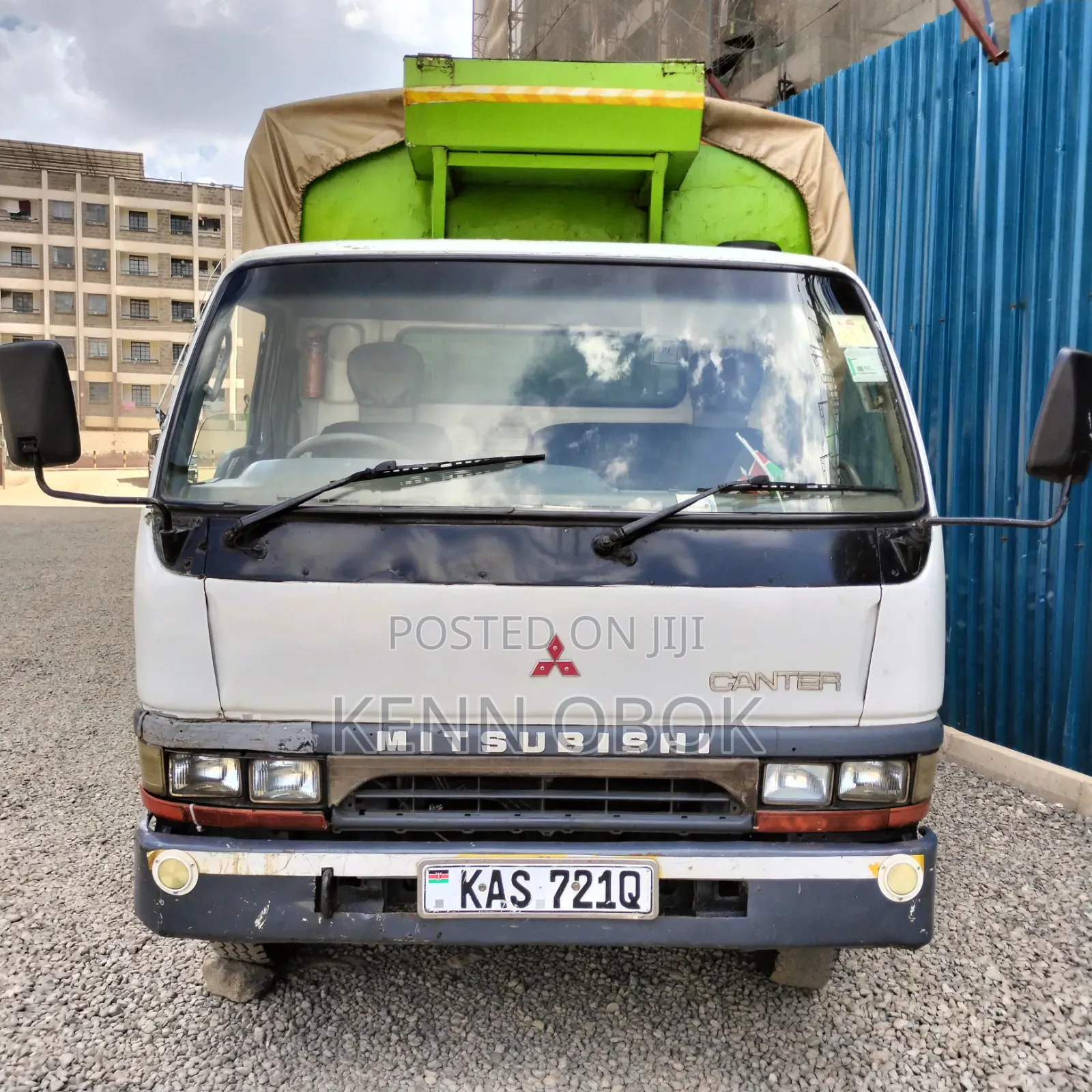 Mitsubishi Canter HD 4D32 2005 White