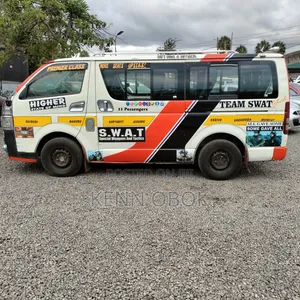 Toyota HiAce 2014 White