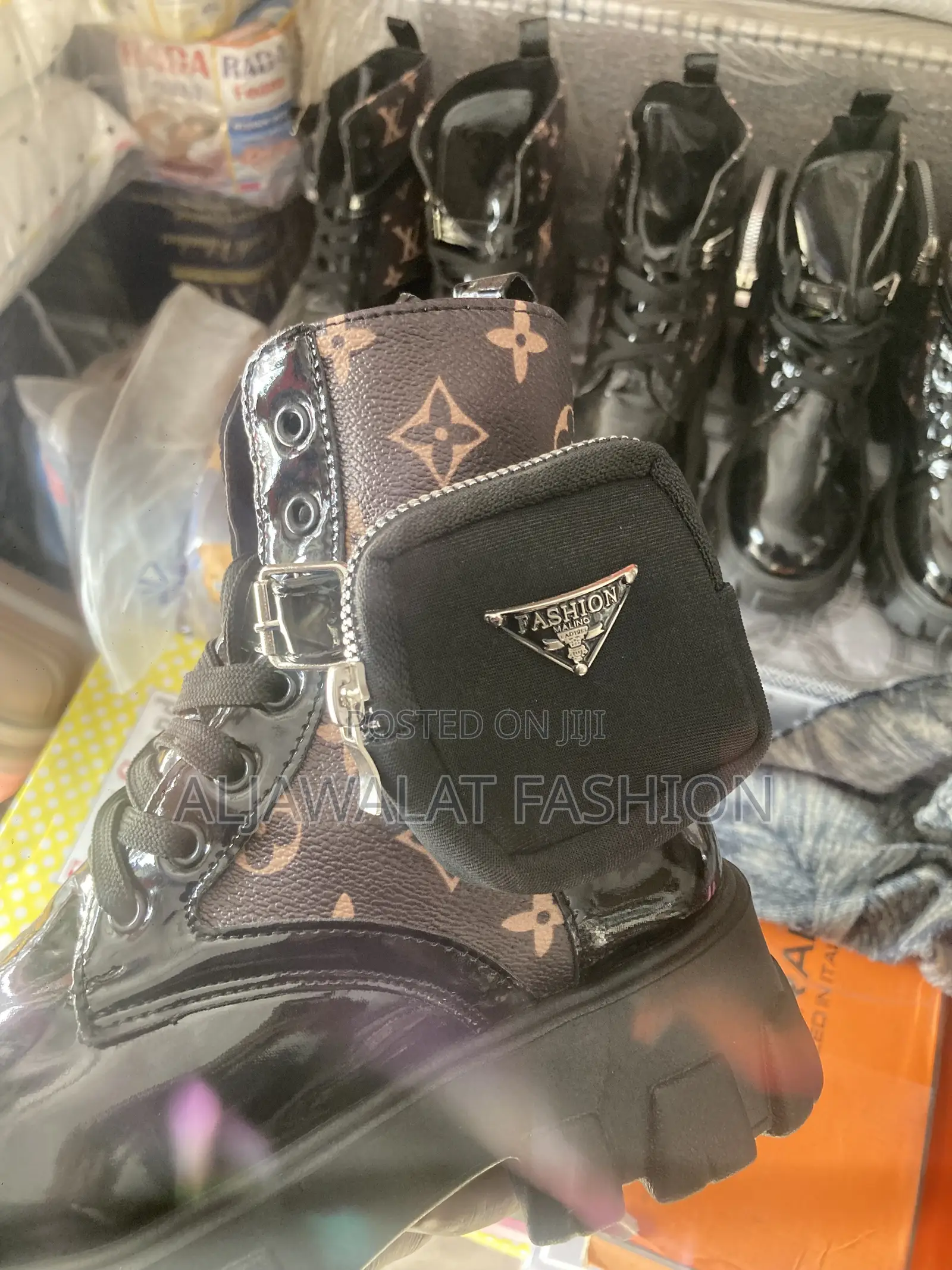 Ladies Boots Lace Up
