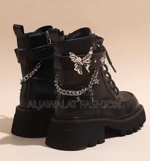 Ladies Boots Lace Up