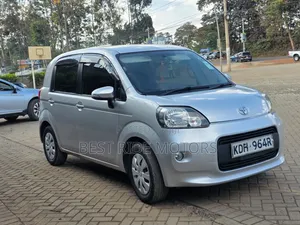 Toyota Porte 1.5 FWD 2015 Silver