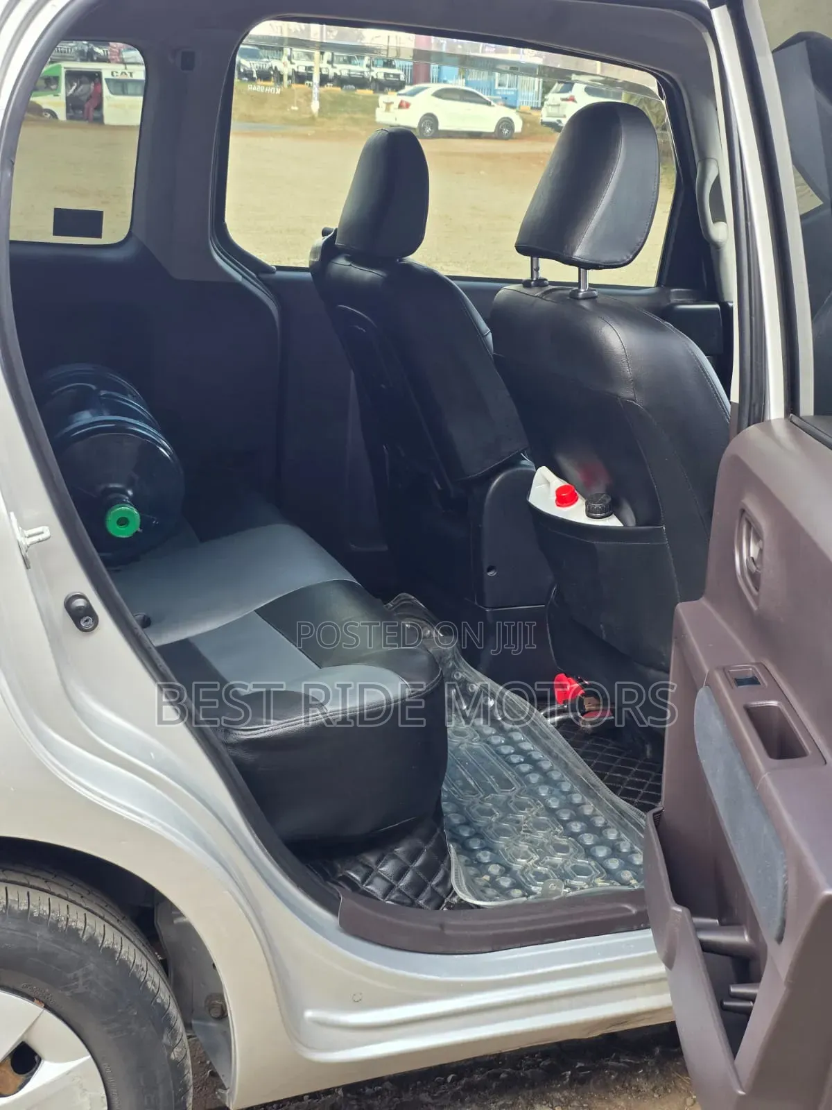 Toyota Porte 1.5 FWD 2015 Silver