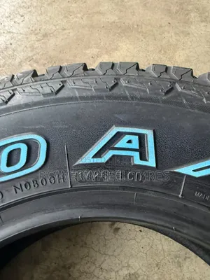 Maxxis 235/70r16