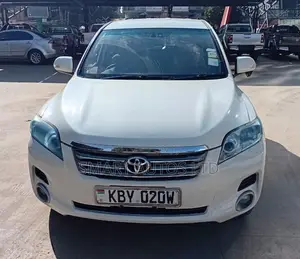 Toyota Vanguard 2008 White