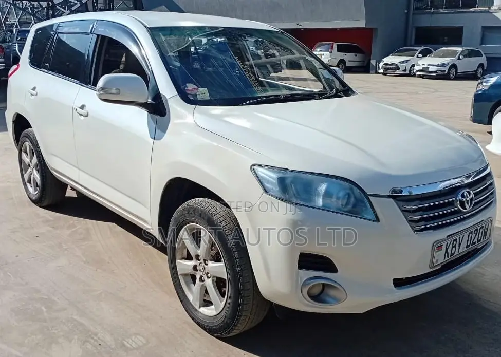 Toyota Vanguard 2008 White