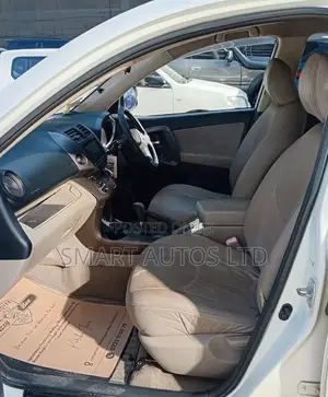 Toyota Vanguard 2008 White
