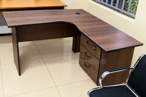 Office Desk: L-Shaped Office Table