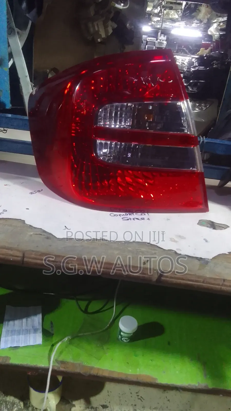 Toyota Premio 240 Taillight (2005/2006) Model