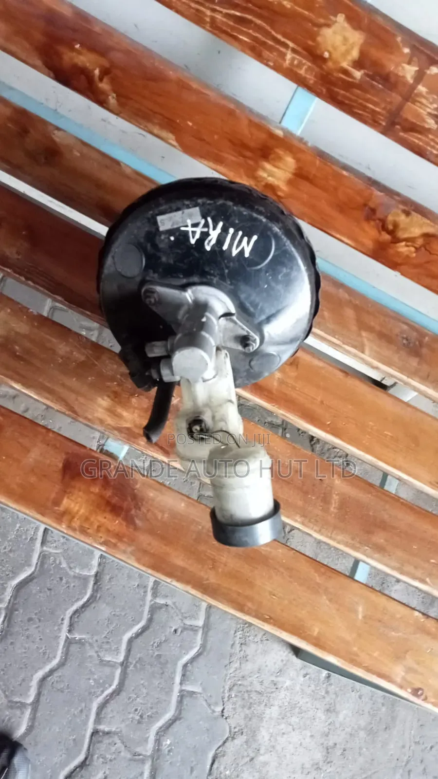 Daihatsu Mira Brake Booster