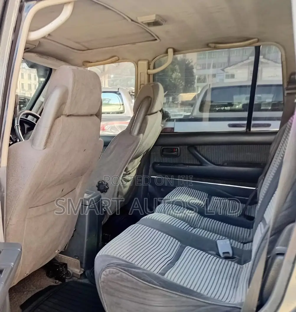 Toyota Land Cruiser 80 Wagon 4.5 1994 Gray